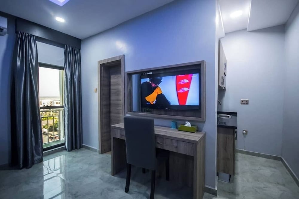 Deluxe Room, Balcony, City View