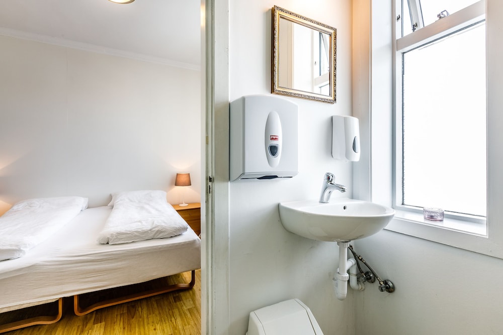 Double Room, Private Bathroom, River View photo 2