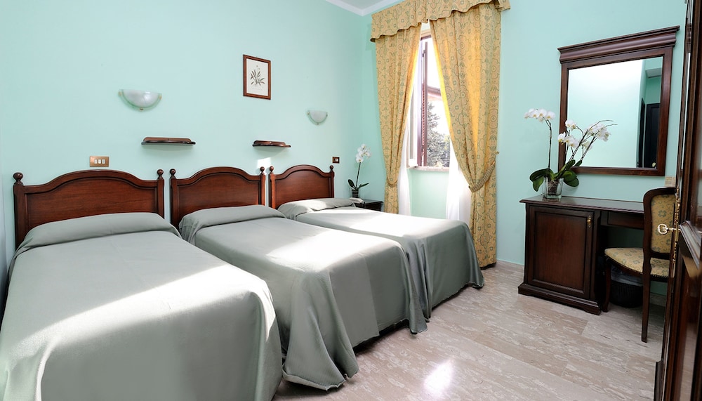 Triple Room photo 1