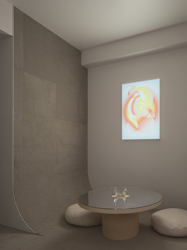 Junior Suite King Room Non Smoking, "Float" photo 3