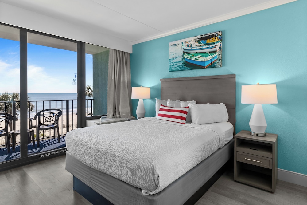 Schooner Oceanfront Deluxe Junior Suite - Photo 11