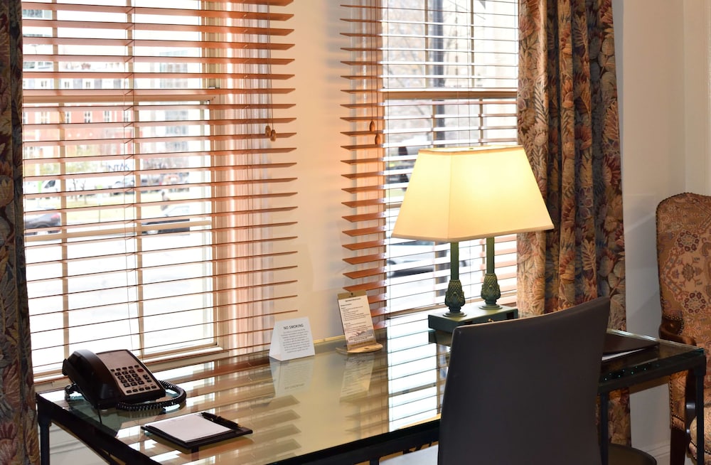 Executive Room, 1 King Bed - Photo 6