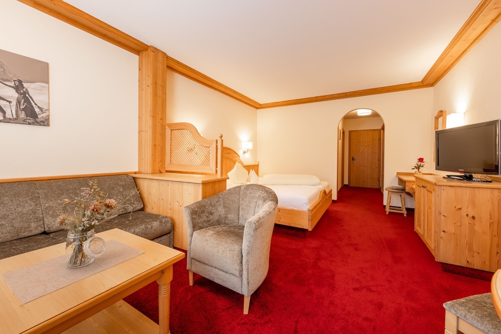 Superior Double Room, Balcony (Diamant) photo 3