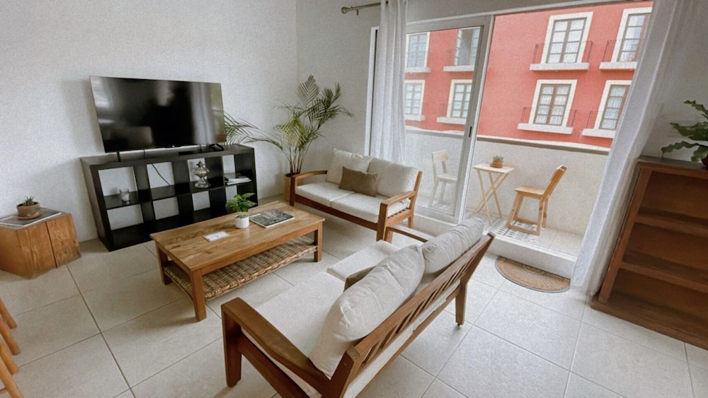 Classic Apartment, 2 Bedrooms, Non Smoking, City View photo 3
