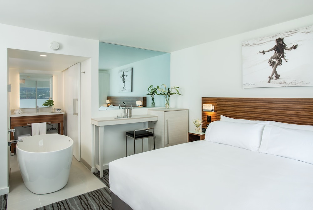 Suite, 1 Bedroom, Non Smoking (with Soaker Tub) - Photo 2