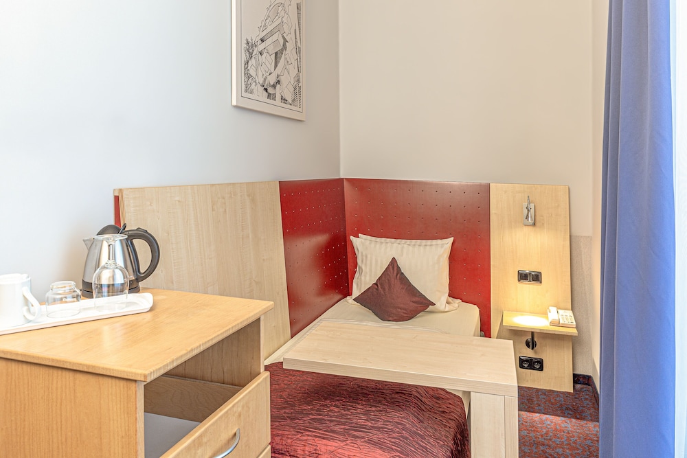 Economy Single Room
