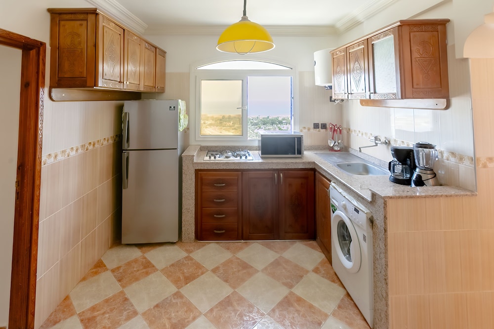 Apartment, 2 Bedrooms, Kitchen, Sea View