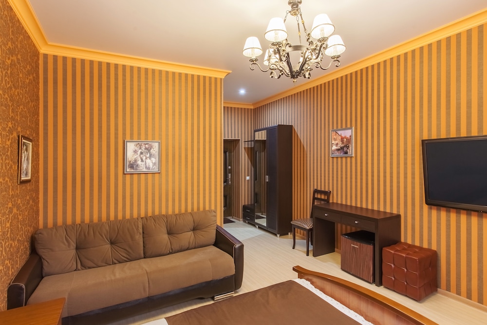 Deluxe Triple Room photo 2