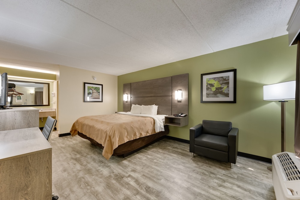 Standard Room, Smoking - Photo 1
