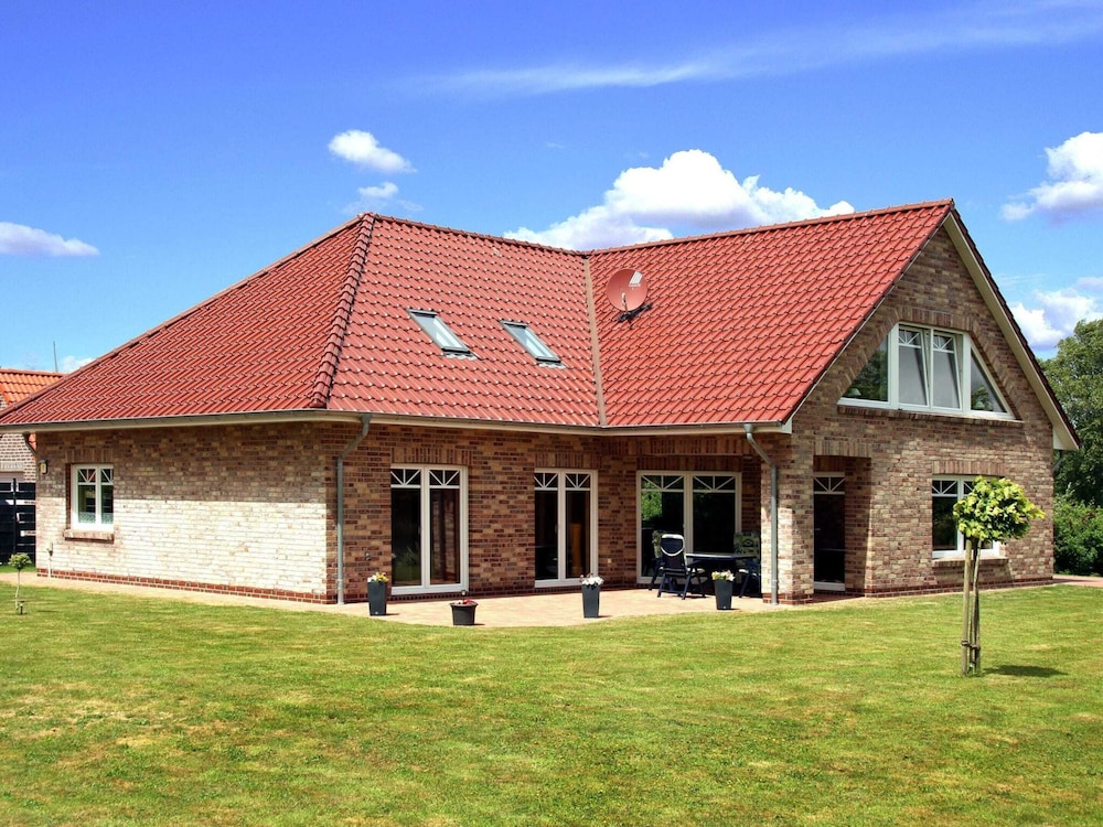 Comfort House, 6 Bedrooms photo 2