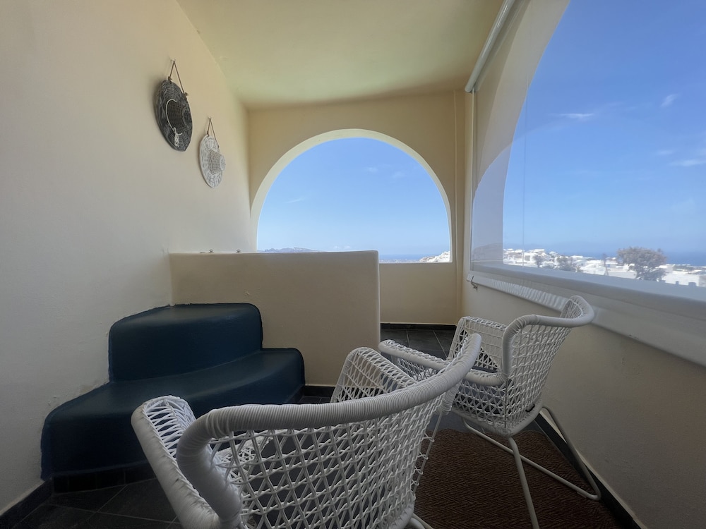 Superior one Bedroom Apartment with outdoor Hot Tub - Photo 10