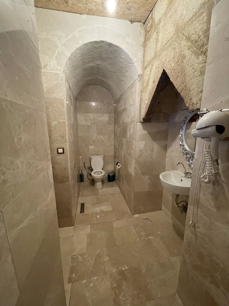 Basic Double or Twin Room, 1 Bedroom, Valley View photo 3