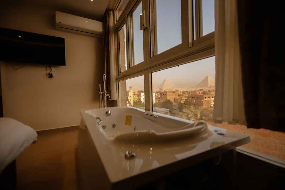 Deluxe Double Room, Hot Tub, Mountain View photo 3