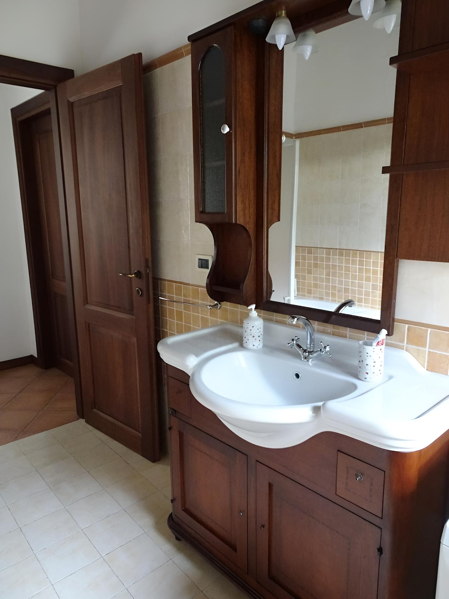 Double Or Twin Room, Shared Bathroom photo 2
