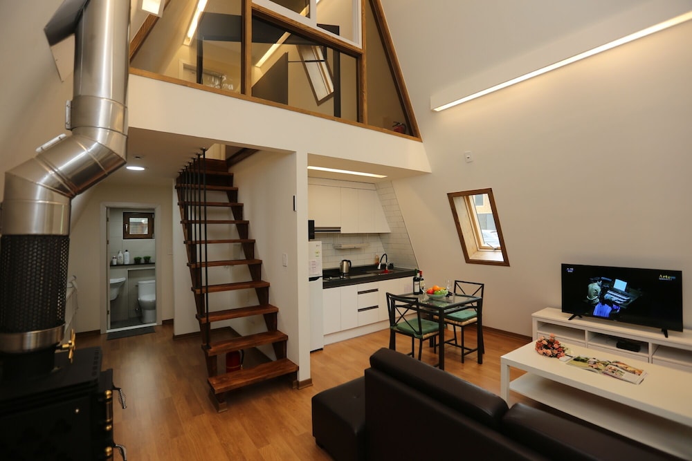 Villa (A-Type) photo 2