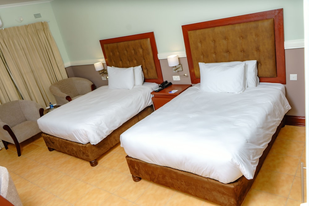 Standard Room photo 2