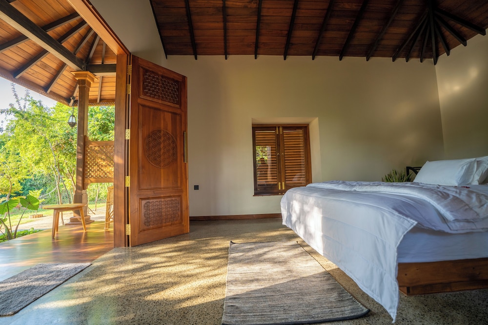 Luxury Double Room, Balcony, Lagoon View photo 1