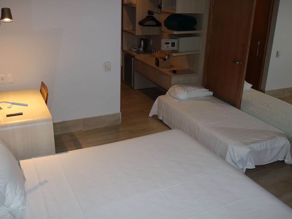 Superior Room, 1 Double Bed, Accessible (Accessible) thumbnail 6