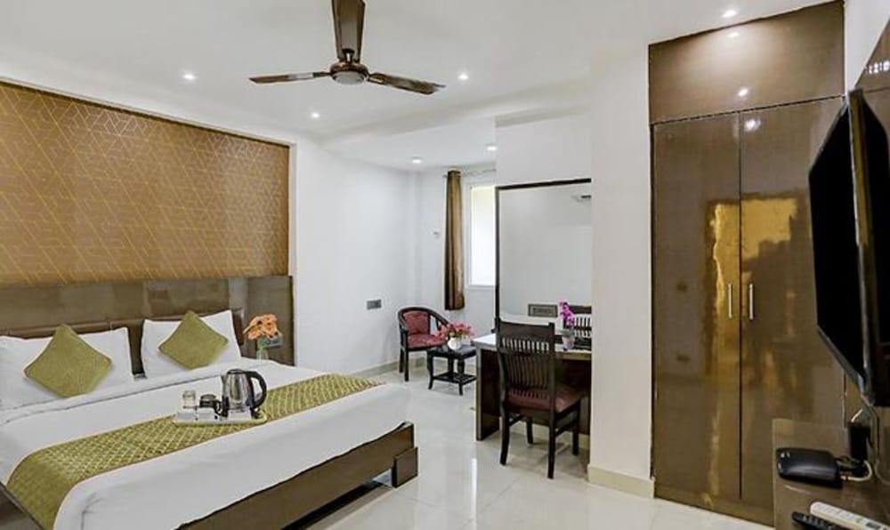 Deluxe Room - Photo 1
