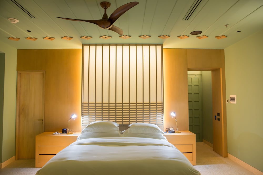 Luxury Room, 1 King Bed, Non Smoking, City View