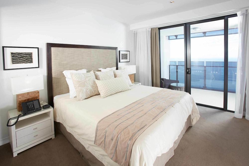 2 Bedroom Sky View Apartment - Photo 1