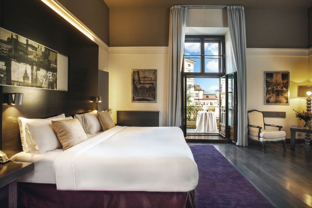 Deluxe Double Room, City View photo 1