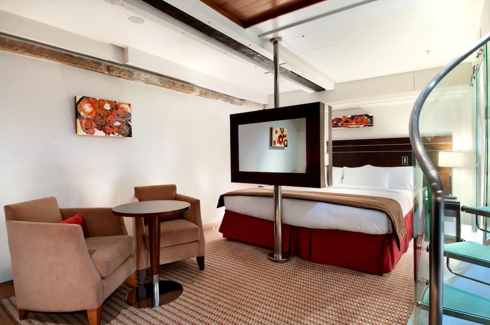 Tower Suite, 1 King Bed, Tower, City View