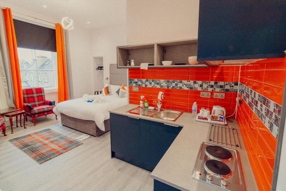 Luxury Studio Suite, Garden View
