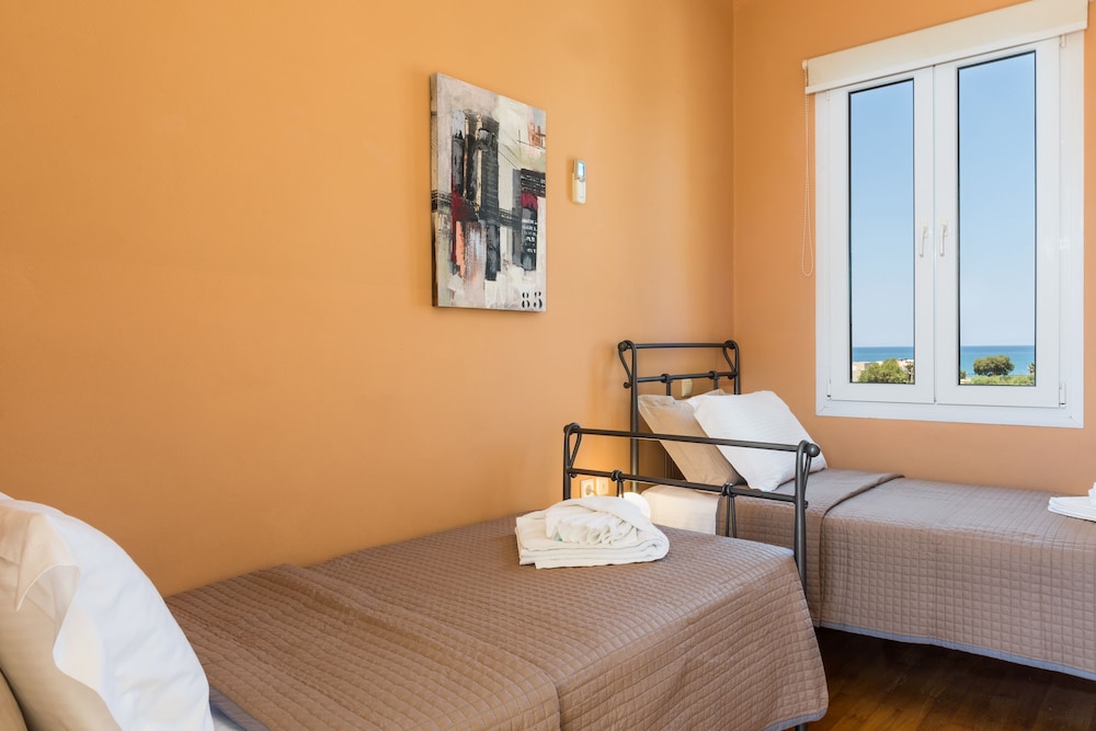Villa, 2 Bedrooms, Sea View photo 2
