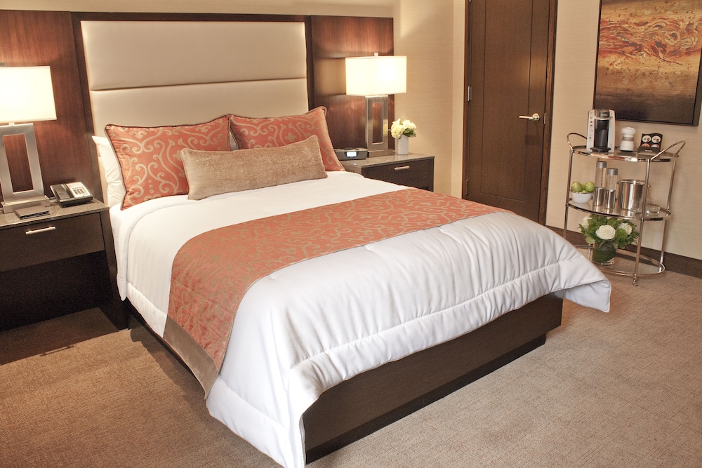Deluxe Room, 1 King Bed