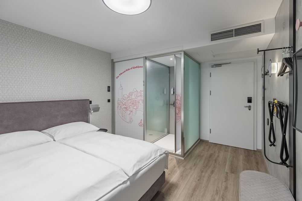 Classic Double Room, 1 Double Bed - Photo 5