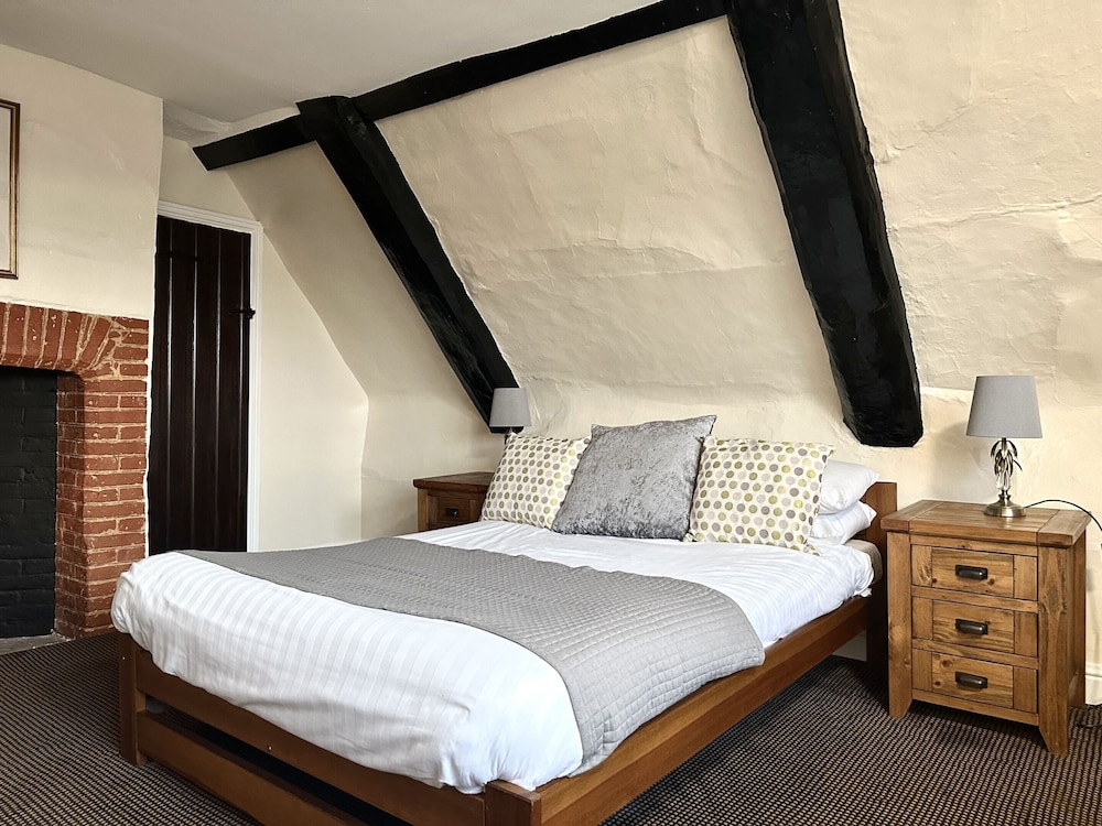 Superior Double Room, Ensuite - Photo 1