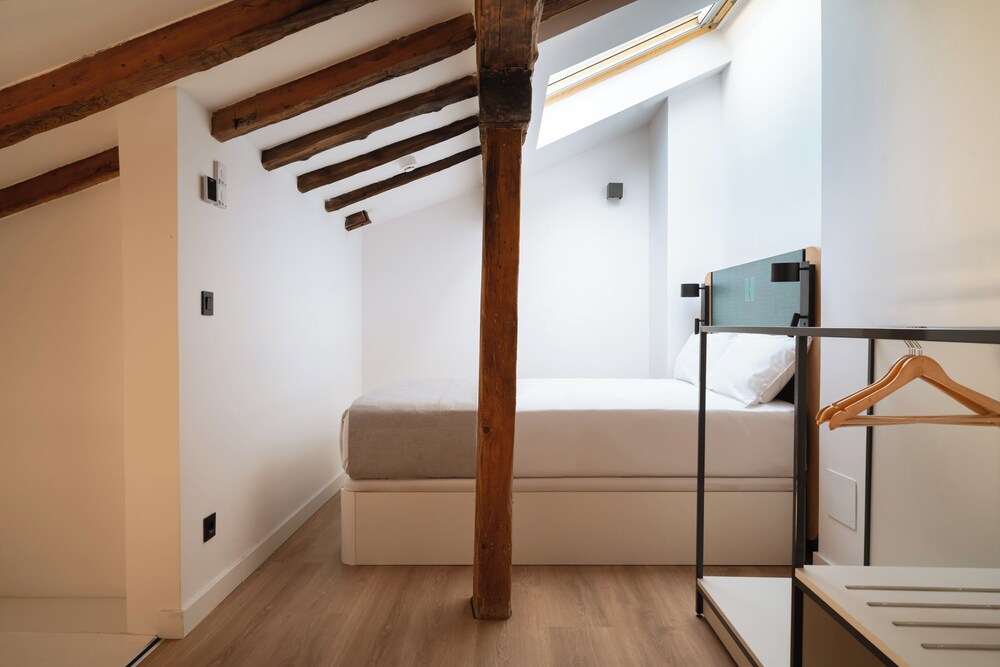 One-Bedroom Apartment with Sofa Bed photo 3