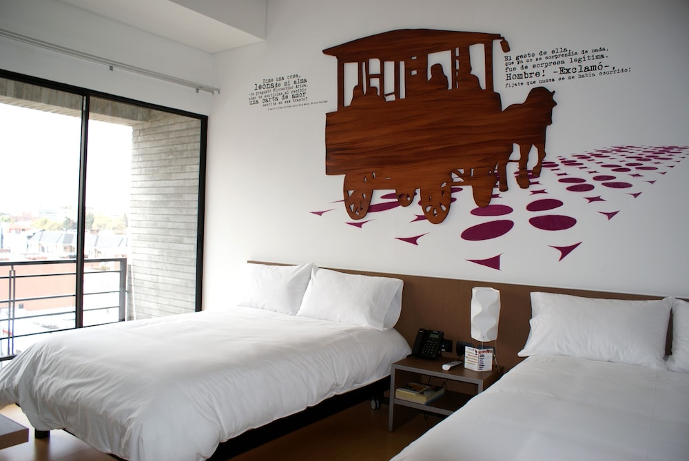 Standard Twin Room, 2 Double Beds - Photo 1