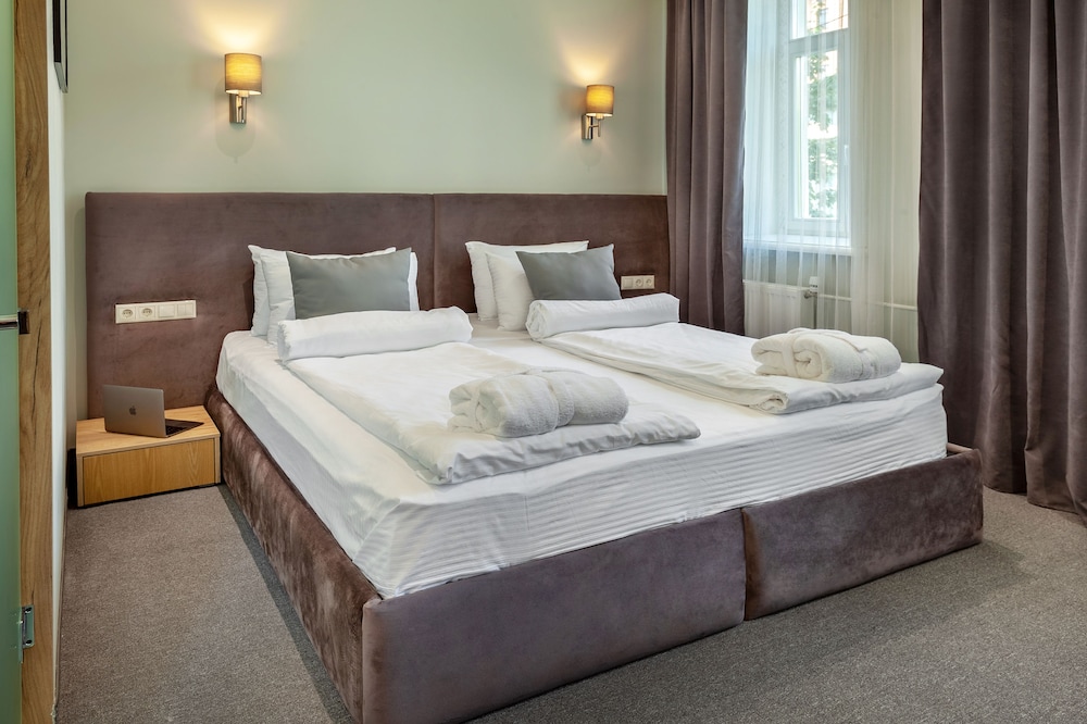 Junior Double Or Twin Room, 1 Bedroom