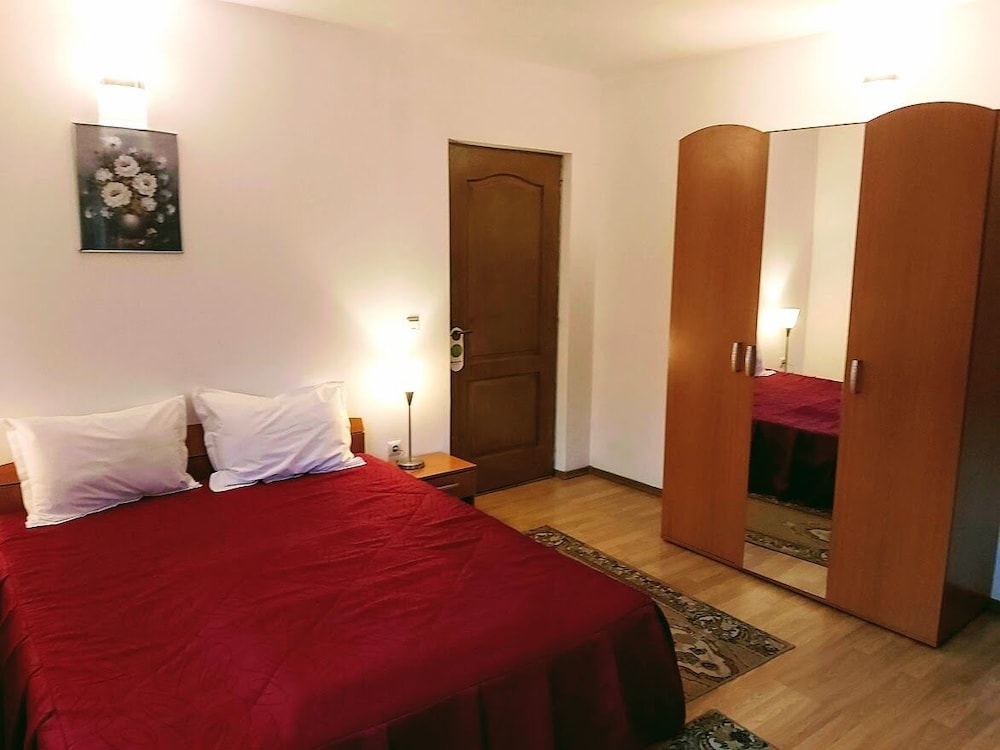 Economy Double Room, Hill View, Garden Area photo 2
