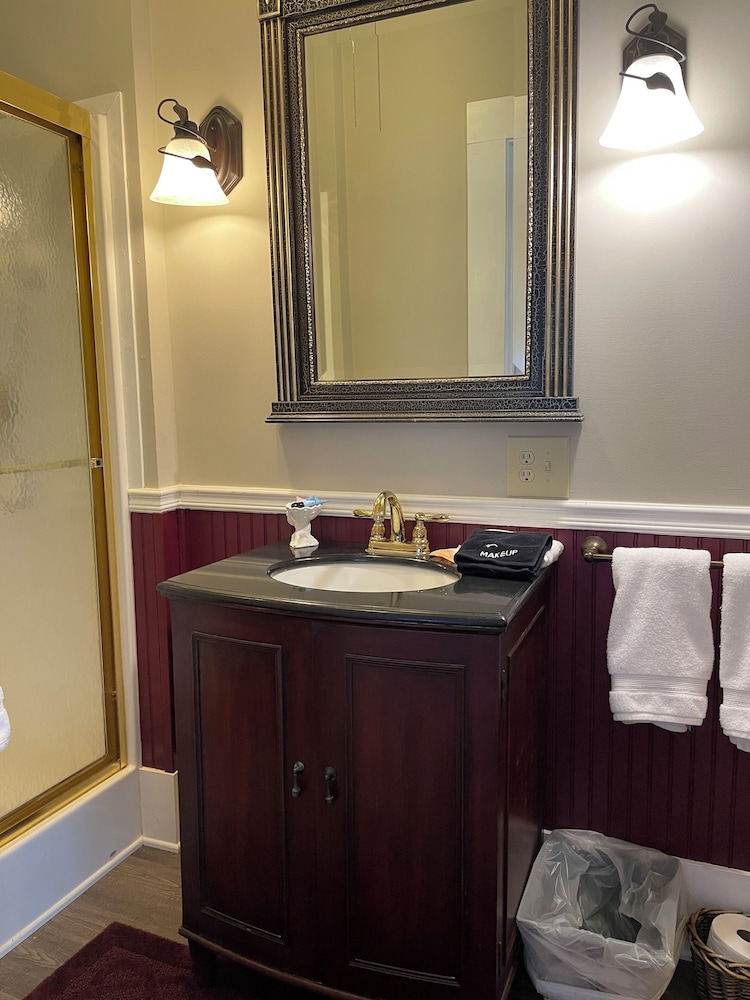Mountain View Room photo 2