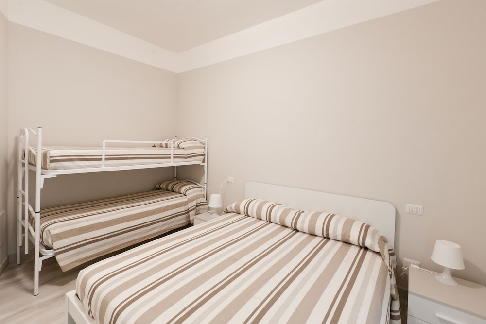 Apartment (Ponente)
