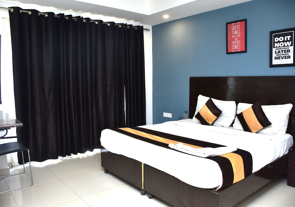 Double Room, Balcony, City View