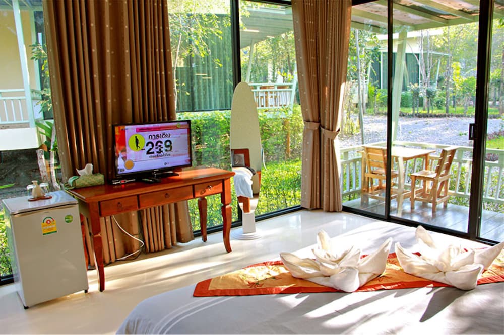 Modern Room photo 2