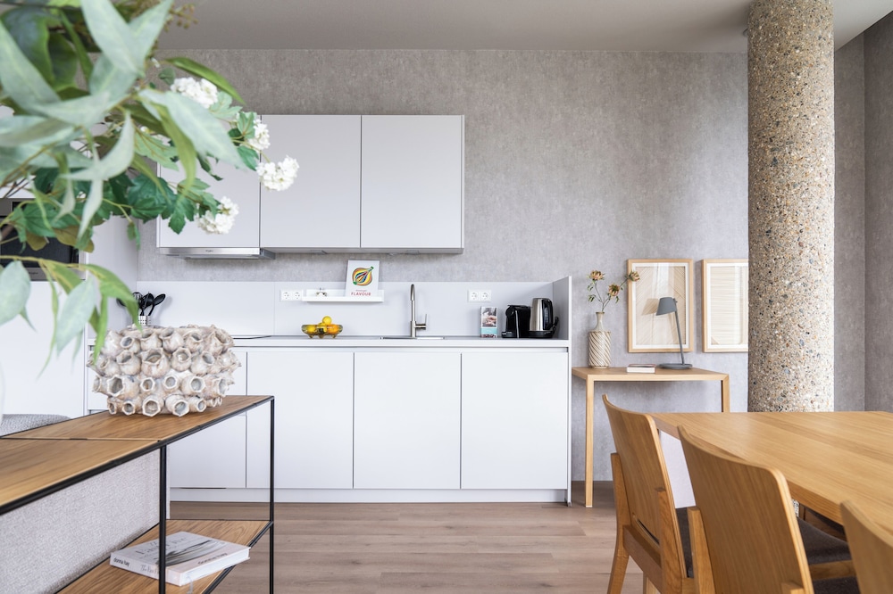Luxury Apartment, 2 Bedrooms, Terrace, City View photo 2