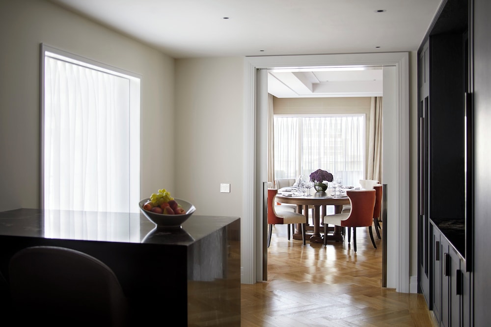 Royal Room (Hotel Residence)