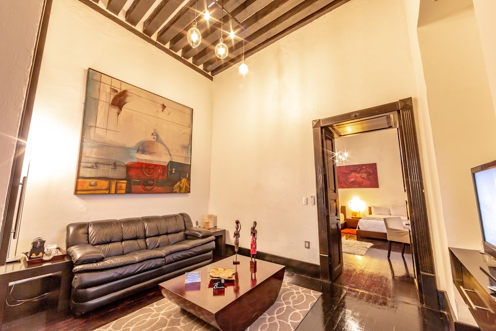 Junior Suite, 2 Double Beds - Photo 7
