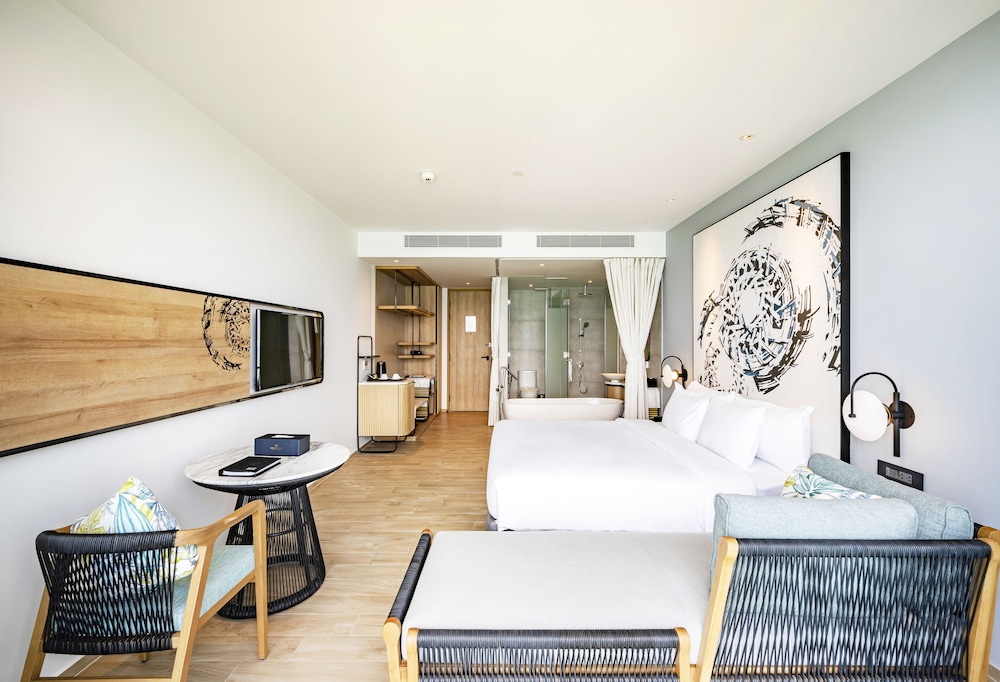 Premier Executive Ocean View King - Photo 4