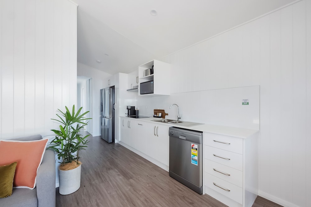 Premium Villa - Sleeps 6 photo 3