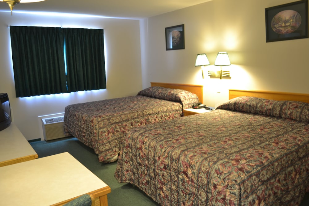 (2) Queen bedded Room photo 1