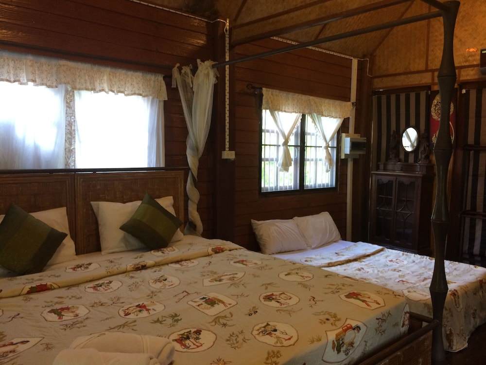 Family Bungalow photo 1