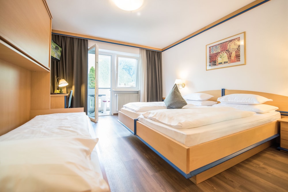 Comfort Double Room, 1 Bedroom, Non Smoking, Mountain View (Castello) photo 1