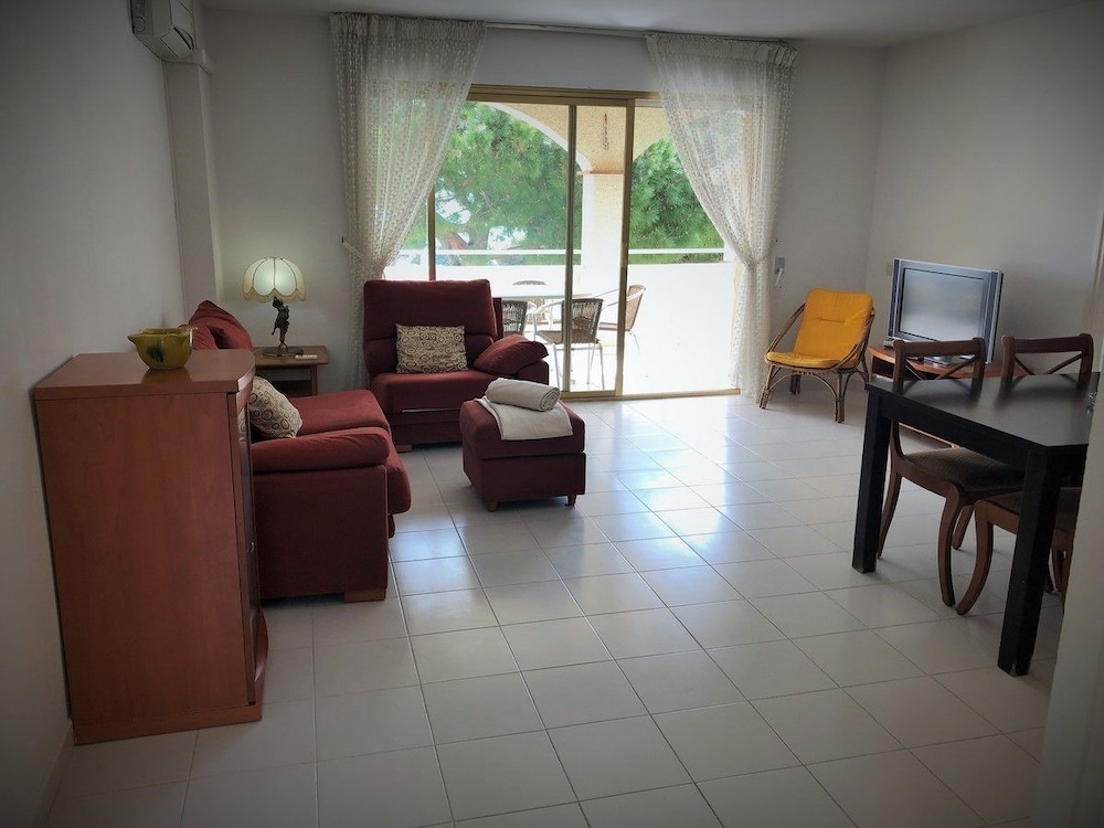 Apartamento, 2 habitaciones, terraza, vista al mar