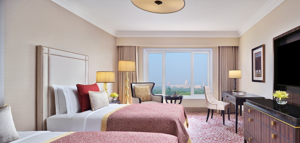 Deluxe with Two Twin Beds (Non Smoking)
